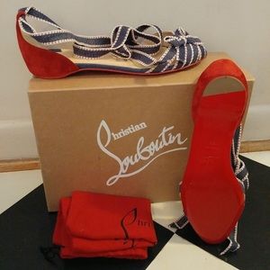 luxury HP!🌟Christian Louboutin denim flats sz 37